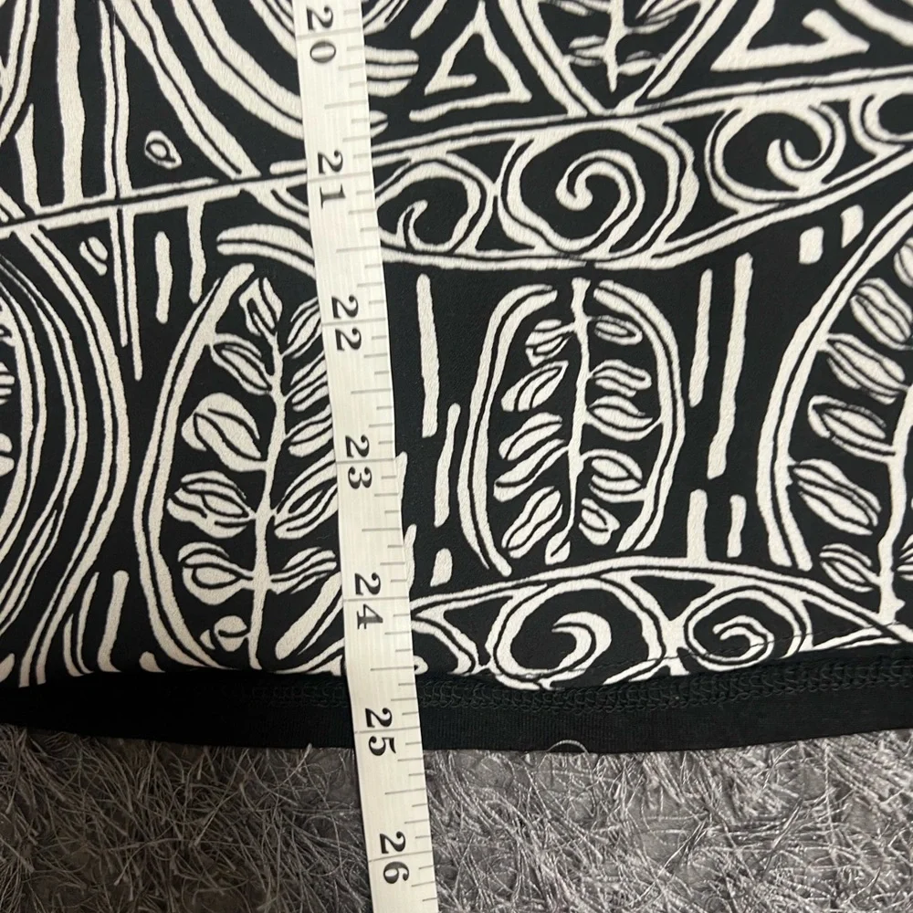 Loft Black & White Patterned Blouse! - Picture 11 of 13